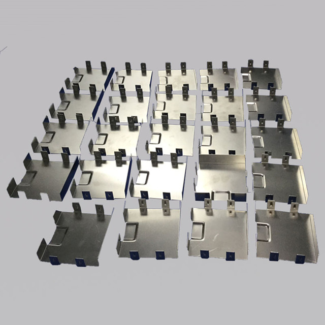Pièce en aluminium de placage de cuivre